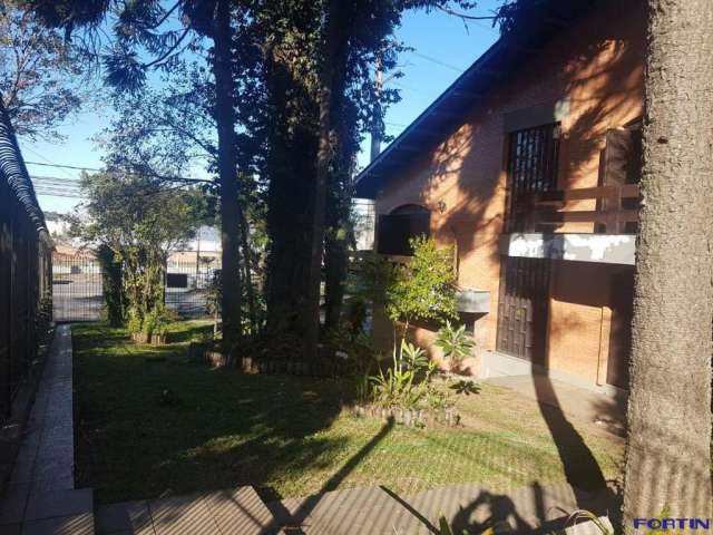 Casa para venda  no Bairro Saint Etienne em Caxias do Sul