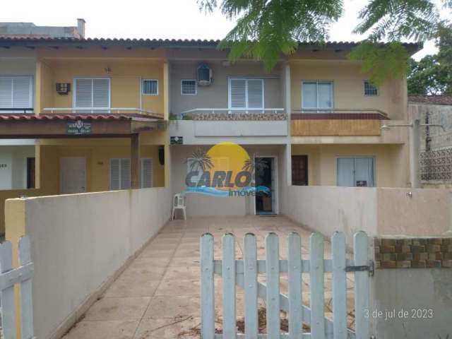 Casa com 3 quartos à venda na Rua Professor Erasto Gaertner, 170, Balneário Gaivotas, Matinhos por R$ 490.000