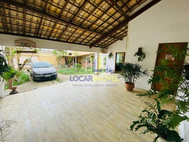 Excelente Casa de 4 quartos e garagem para 4 carros à Venda, Santa Cecília, Vitória da Conquista, B