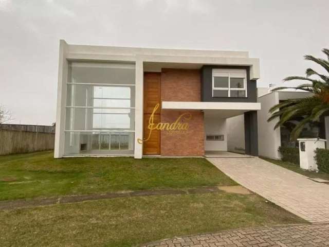 Casa condomínio nova com 04 suítes