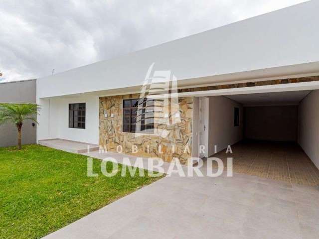 Casa Residencial com 3 quartos  para alugar, 320.00 m2 por R$6000.00  - Xaxim - Curitiba/PR