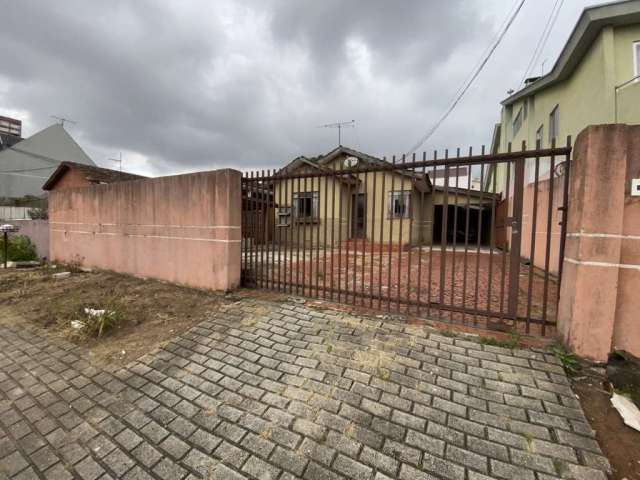 Casa Residencial com 2 quartos  para alugar, 100.00 m2 por R$1600.00  - Capao Raso - Curitiba/PR