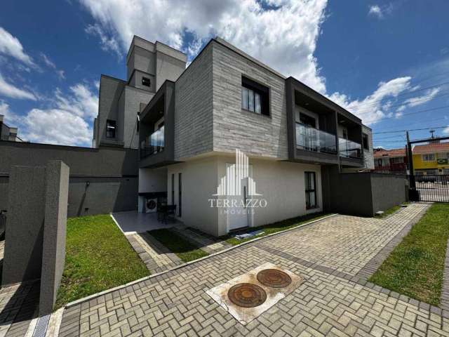 Sobrado com 3 dormitórios à venda, 112 m² por R$ 695.000,00 - Uberaba - Curitiba/PR