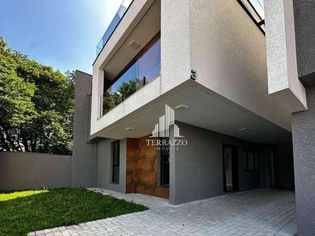 Sobrado com 3 dormitórios à venda, 135 m² por R$ 869.000,00 - Uberaba - Curitiba/PR