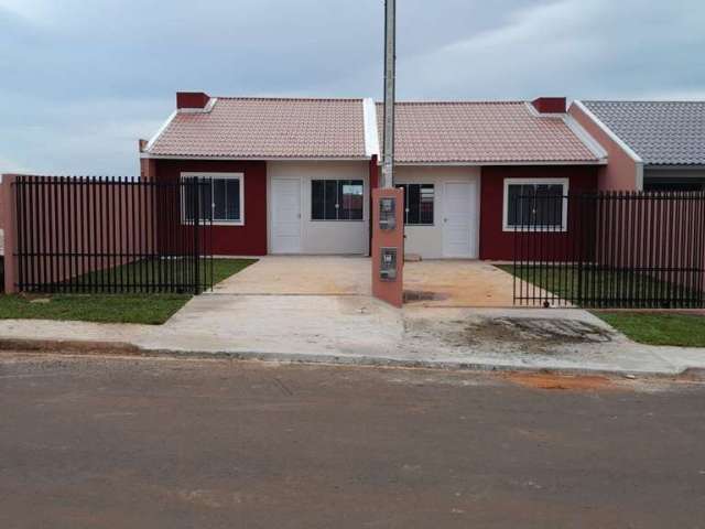 Casa pronta pra morar, 2 quartos disponível para venda no Bairro Novo, próximo ao UPA, escolas e su