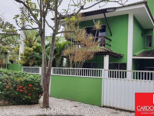 Casa com 4 quartos à venda na Rua Carlos Conceição, Buraquinho, Lauro de Freitas por R$ 900.000