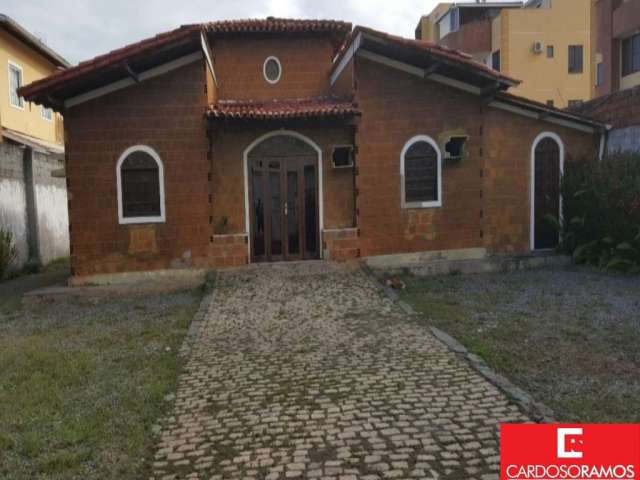 Casa com 2 quartos à venda na Rua Juracy Magalhães, 1, Pitangueiras, Lauro de Freitas por R$ 1.480.000