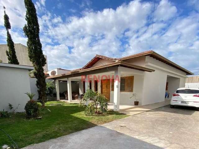 Casa à venda na Rua Dália, Santa Paula I, Vila Velha - ES