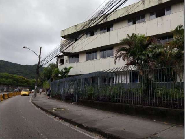 Galpão à venda na Estrada Adhemar Bebiano, Del Castilho, Rio de Janeiro - RJ