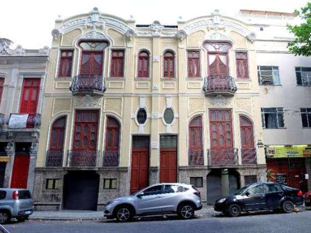 Prédio Inteiro para alugar na Rua Gago Coutinho, Laranjeiras, Rio de Janeiro - RJ