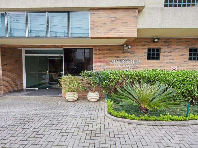 Apartamento próximo ao Shopping Curitiba no melhor do Batel R$ 540.000,00