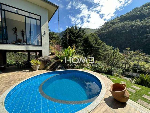 Casa com 4 dormitórios à venda, 430 m² por R$ 2.690.000,00 - Cascata dos Amores - Teresópolis/RJ