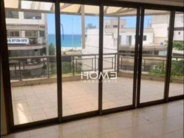 Viva com Luxo e Conforto na Quadra da Praia do Recreio: Linda e Ampla Cobertura Duplex em Prédio Exclusivo!