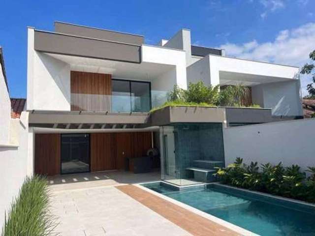 Casa com 3 dormitórios à venda, 334 m² por R$ 4.900.000,01 - Barra da Tijuca - Rio de Janeiro/RJ