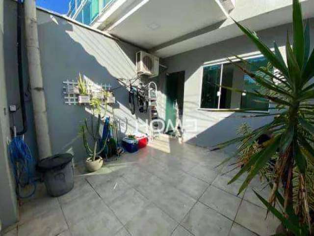 Casa com 2 dormitórios à venda, 72 m² por R$ 400.000,00 - Taquara - Rio de Janeiro/RJ