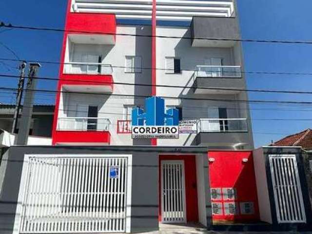 Apartamento com 02 Dormitórios à em Santo André.