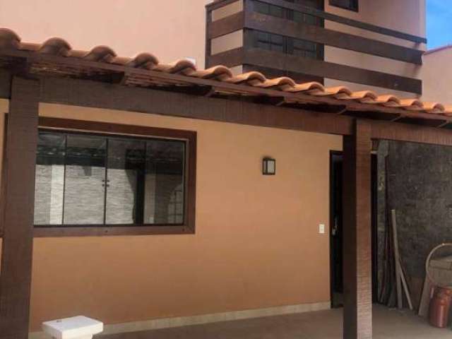 Excelente CASA DUPLEX no bairro das Palmeiras