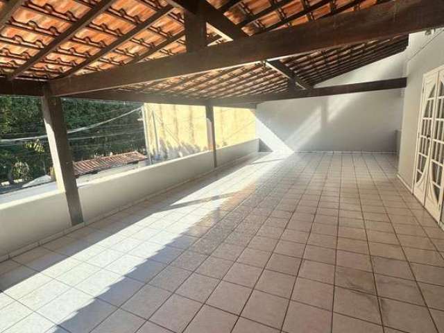 Linda Casa Duplex  à venda ou locação comercial !!!