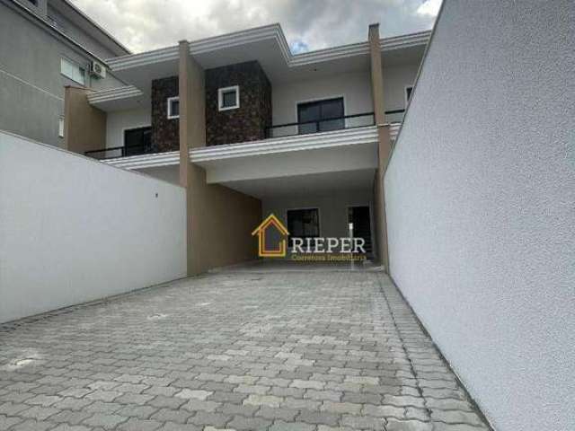 Sobrado com 3 dormitórios à venda, 160 m² por R$ 700.000 - Vila Nova - Joinville/SC