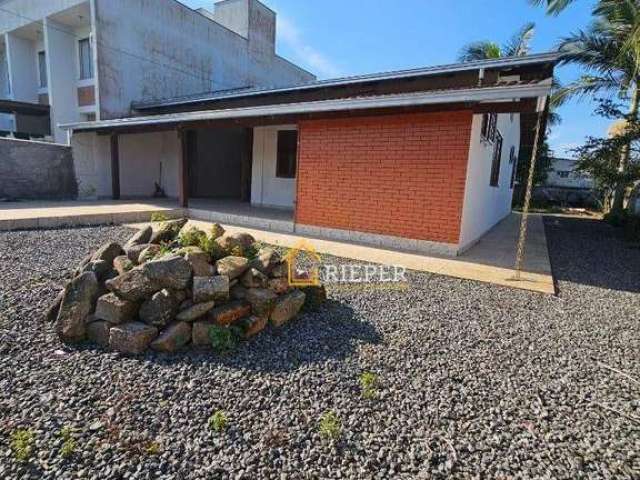 Casa com 3 dormitórios à venda, 130 m² por R$ 590.000,00 - Boa Vista - Joinville/SC