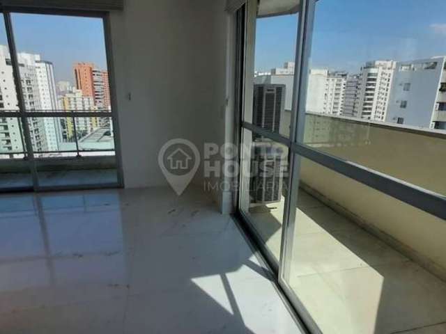 Apartamento 210m² em Moema reformado com 3 dormitórios, 3 suites e 3 vagas