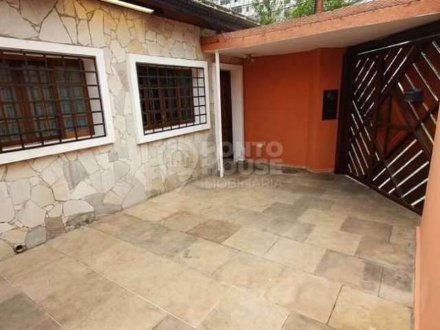 Casa Térrea à venda na Vila Mariana - 03 dormitórios, 190m² e 03 vagas