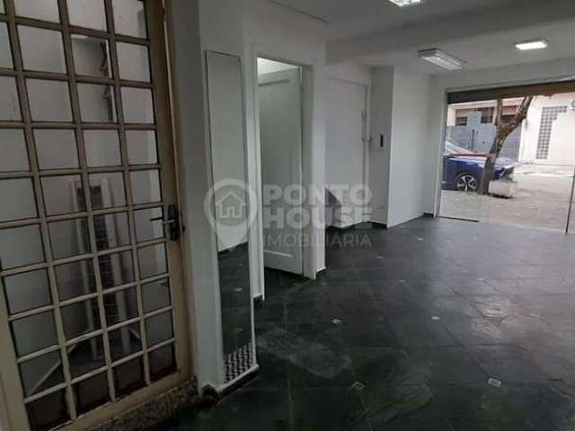 Sobrado comercial para locação na Saúde com 4 salas, 2 banheiros  de 120m²