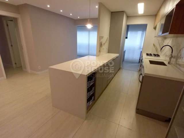 Apartamento à venda na Vila Gumercindo com 3 dormitórios, suíte, 2 vagas