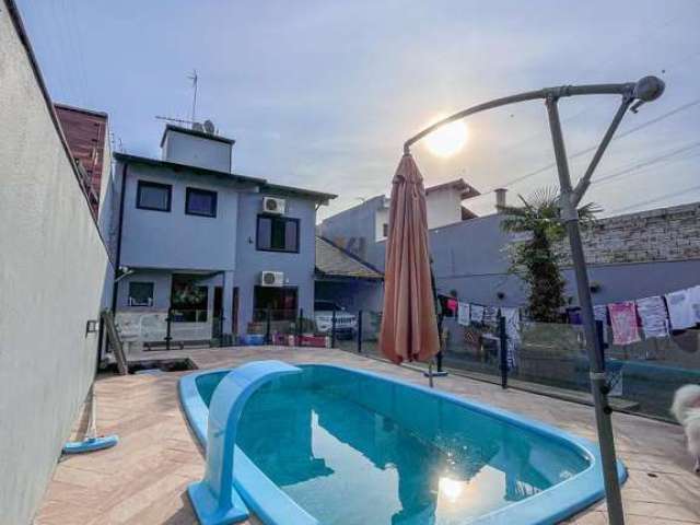 Sobrado à venda em Canoas, São José - 212m² - Área de lazer com Piscina