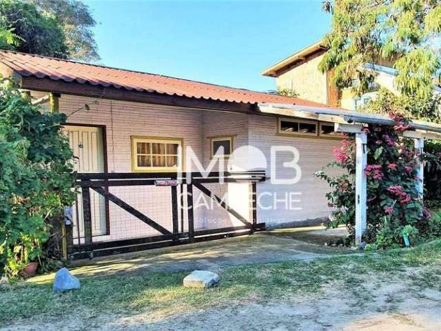 Casa com 2 dormitórios à venda, 79 m² por R$ 580.000,00 - Rio Tavares - Florianópolis/SC