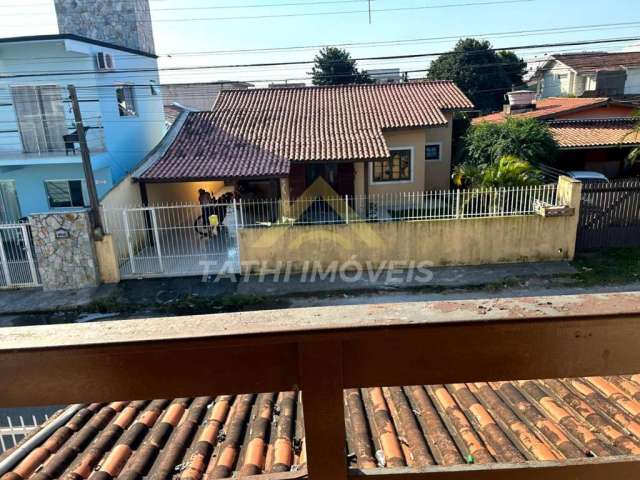 Casa para Venda em Florianópolis, Ingleses do Rio Vermelho, 10 dormitórios, 1 suíte, 4 banheiros, 4 vagas