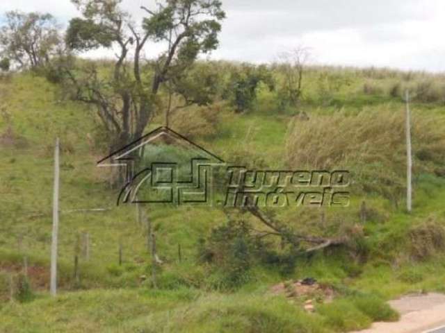 Área em Rodovia no Estado de São Paulo