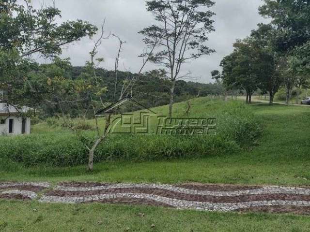 Oportunidade terreno em condomínio fechado