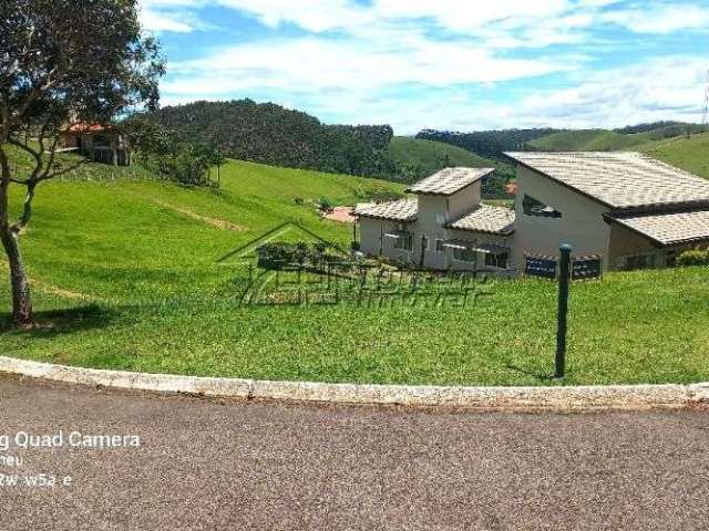 Terreno em Condomínio de alto Padrão na Rodovia dos Tamoios