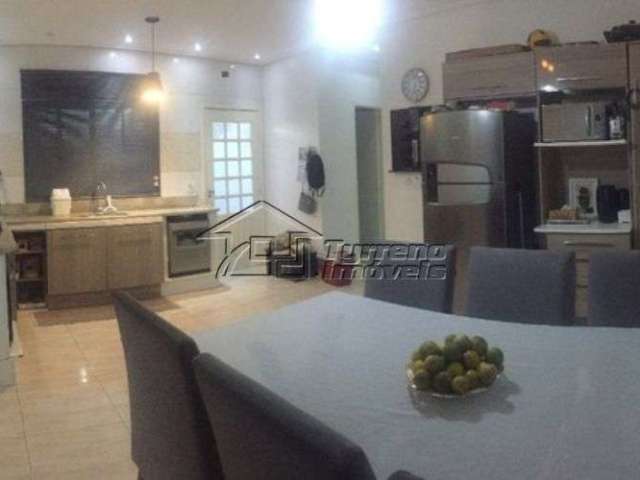 Casa com 3 dormitórios, sendo 1 suíte no Villa Branca - Jacareí