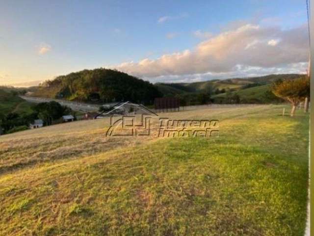 Excelente Terreno no Condomínio Village Parahybuna