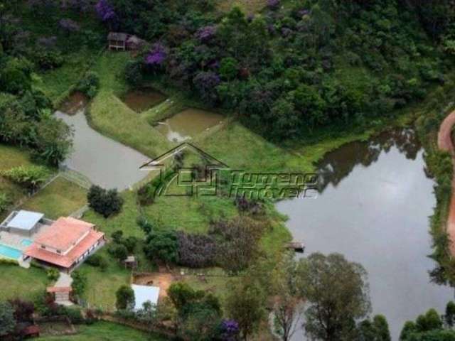 Excelente Sítio com estrutura para pesqueiro em Monteiro Lobato