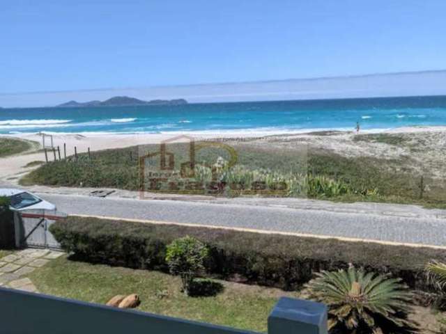 Imperdível oportunidade: Casa à venda em Cabo Frio-RJ, bairro Foguete. 3 quartos, 1 suíte, 3 banheiros, 1 vaga.