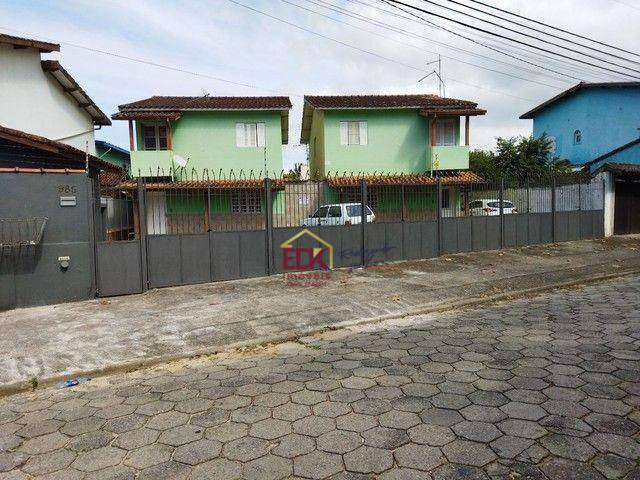 Sobrado com 2 dormitórios à venda, 40 m² por R$ 318.000,00 - Martim de Sá - Caraguatatuba/SP