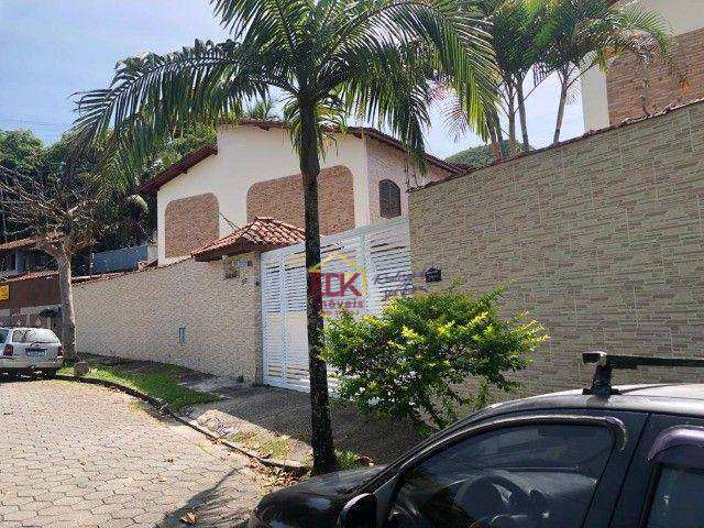 Sobrado com 2 dormitórios à venda, 90 m² por R$ 480.000 - Martim de Sá - Caraguatatuba/SP