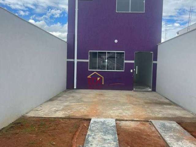 Sobrado com 2 dormitórios à venda, 97 m² por R$ 350.000,00 - Residencial E Comercial Portal dos Eucaliptos - Pindamonhangaba/SP