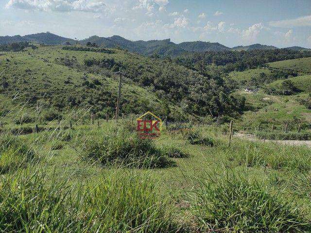 Terreno à venda, 2000 m² por R$ 320.000,00 - Itapeti - Guararema/SP