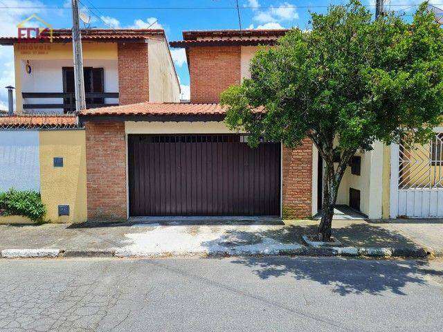 Sobrado com 2 dormitórios à venda por R$ 500.000 - Jardim São Pedro - Mogi das Cruzes/SP