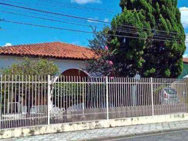 Casa com 3 dormitórios à venda, 224 m² por R$ 900.000,00 - Jardim Ana Emilia - Taubaté/SP