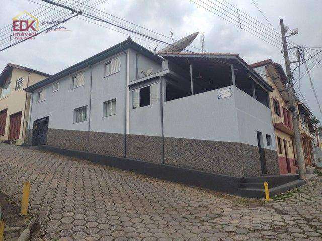 Sobrado com 3 dormitórios à venda, 180 m² por R$ 742.000,00 - Benfica - São Luiz do Paraitinga/SP