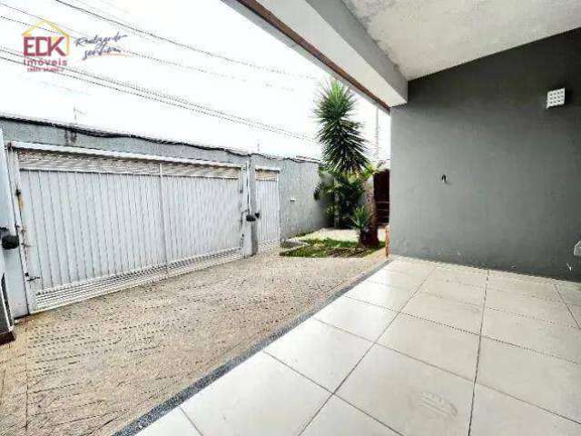 Sobrado com 3 dormitórios à venda, 246 m² por R$ 800.000,00 - Parque das Árvores - Guaratinguetá/SP