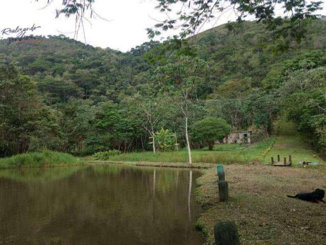 Chácara com 6 dormitórios à venda, 15400 m² por R$ 900.000 - Rural - Caçapava/SP