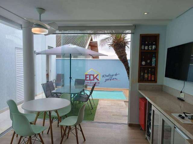 Casa com 3 dormitórios à venda, 168 m² por R$ 920.000,00 - Hípica Pinheiros - Taubaté/SP