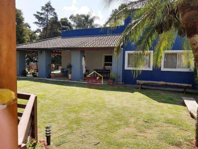 Casa com 3 dormitórios à venda, 230 m² por R$ 1.082.000 - Condomínio Lagoinha - Jacareí/SP