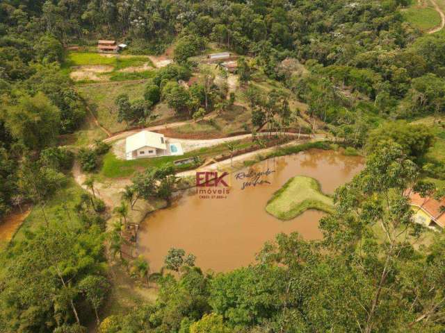 Sítio com 3 dormitórios à venda, 20000 m² por R$ 880.000 - Guirra - São José dos Campos/SP